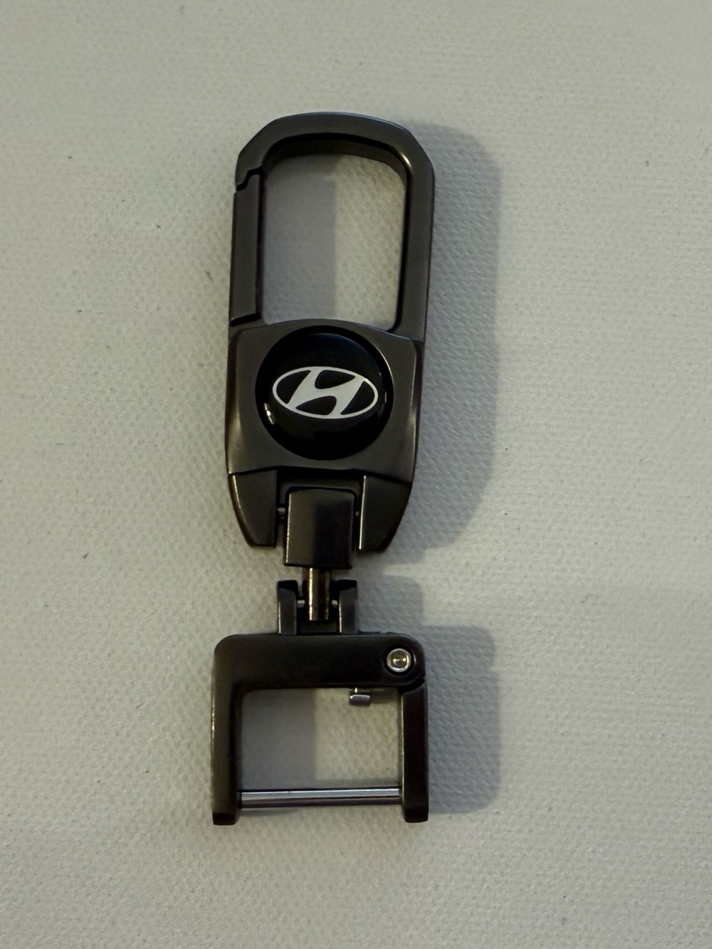 Hyundai Key Fob Keychain in Metal with Logo NWT
